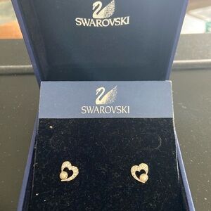 Swarovski post earrings with pearls